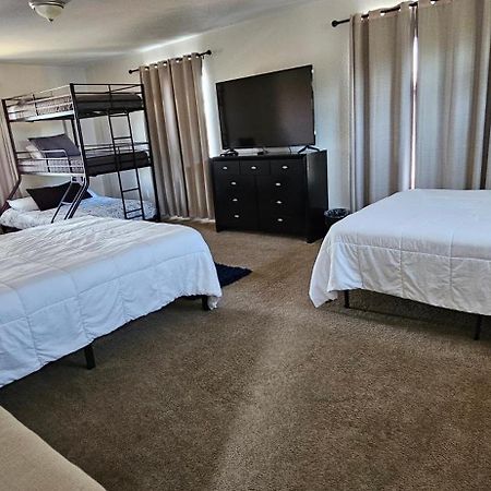 Rustic Warm Fireplace 5 Room Sleeps 16 Las Vegas Extérieur photo